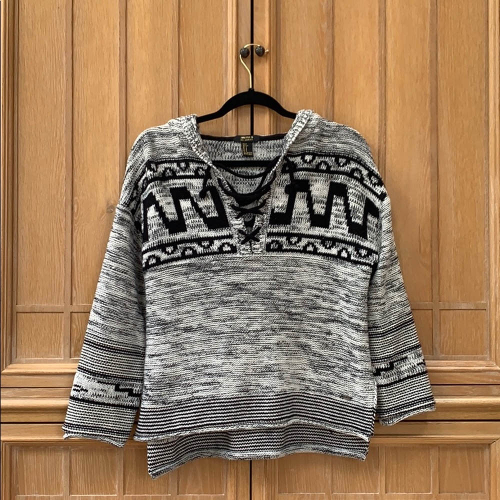 Hooded Forever 21 boho pullover Sz S